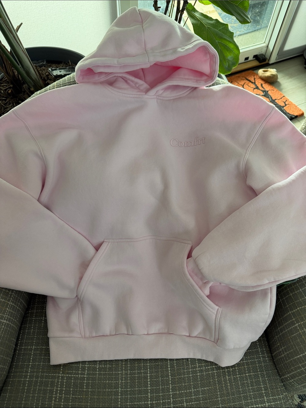 Pale Pink Hoodie Sweatshirt by Comfrt in size XL EUC